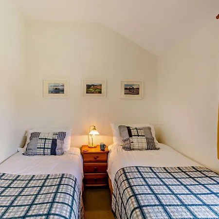 3 Bed In Borrowdale Sz148 בית נופש *